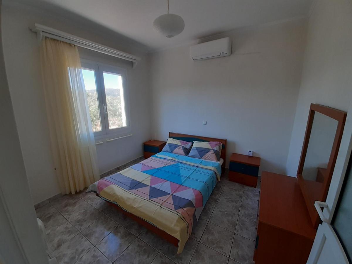 Elafonisos Detached House In Quiet Olive Grove, Starlink Internet & Smart Projector! Villa ภายนอก รูปภาพ